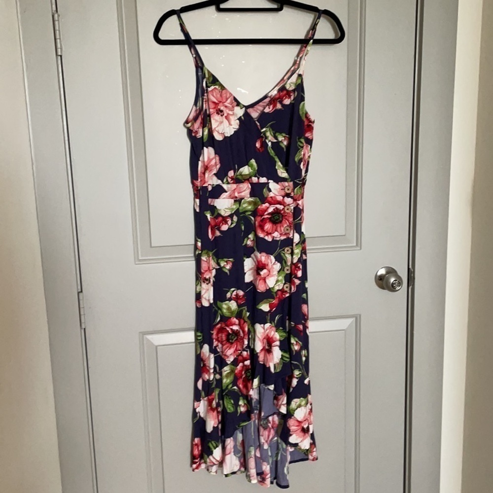Xhileration floral dress hi-low size medium